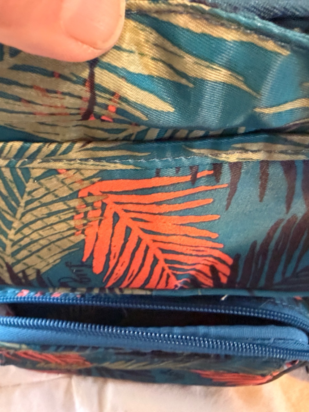 LUG Teal Tropical Leaf Travel Bag with Coral & Olive Accents - Picture 13 of 14